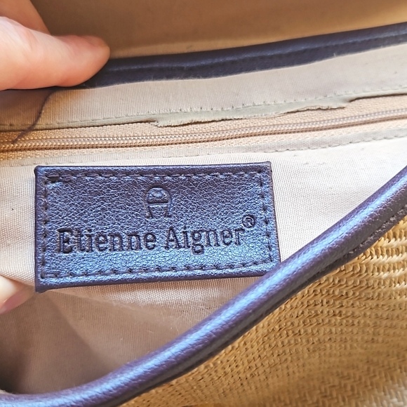 Etienne Aigner rare over shoulder bag - Picture 6 of 10